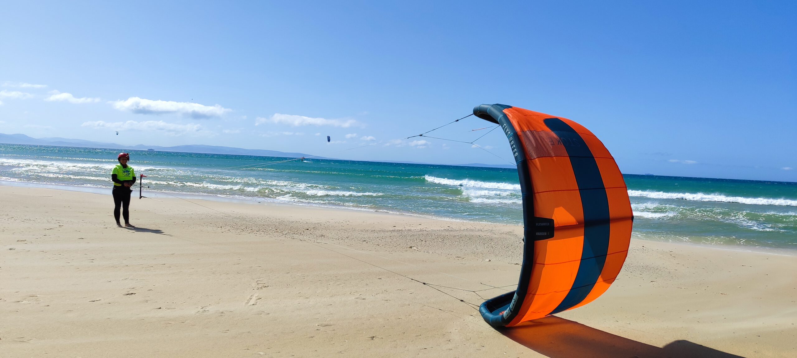 enjo the beach of Tarifa kitesurfing