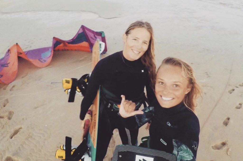 kitesurfing girls